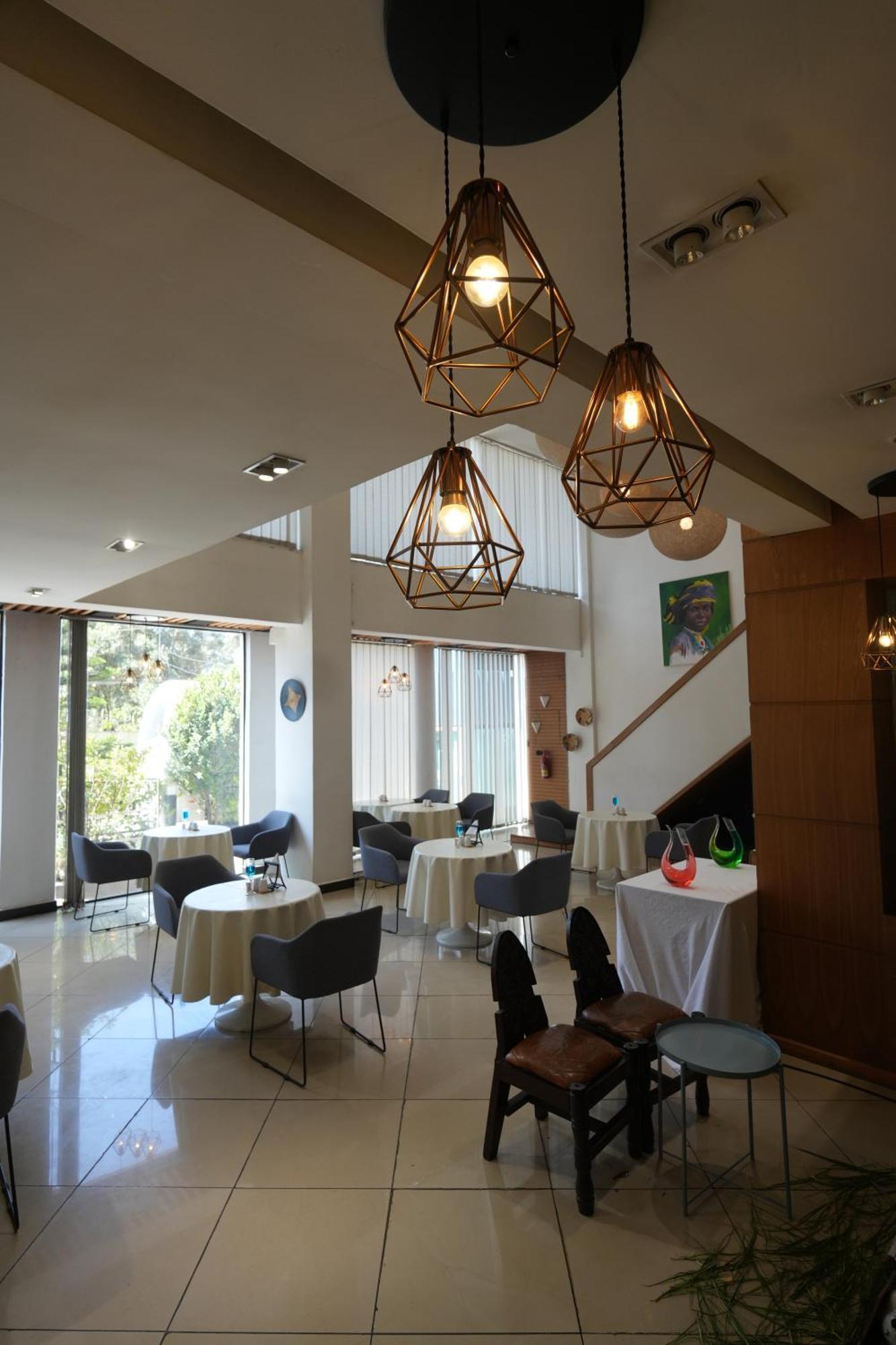Mazeki Addis Boutique Hotel Ngoại thất bức ảnh
