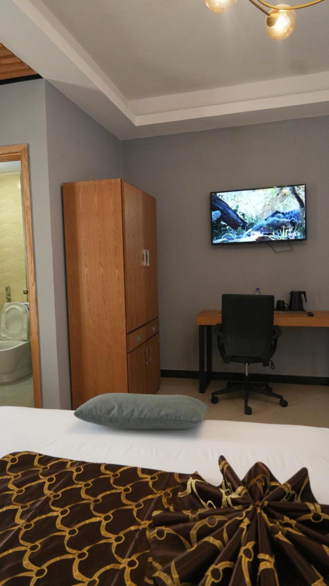 Mazeki Addis Boutique Hotel Ngoại thất bức ảnh
